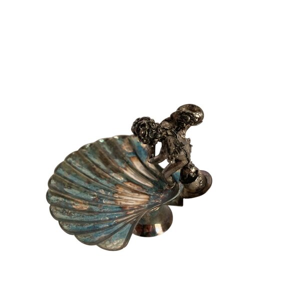 Vintage Silver Toned Cherub Scallop Shell Salt Cellar Decorative Spoon Included - Picture 3 of 10